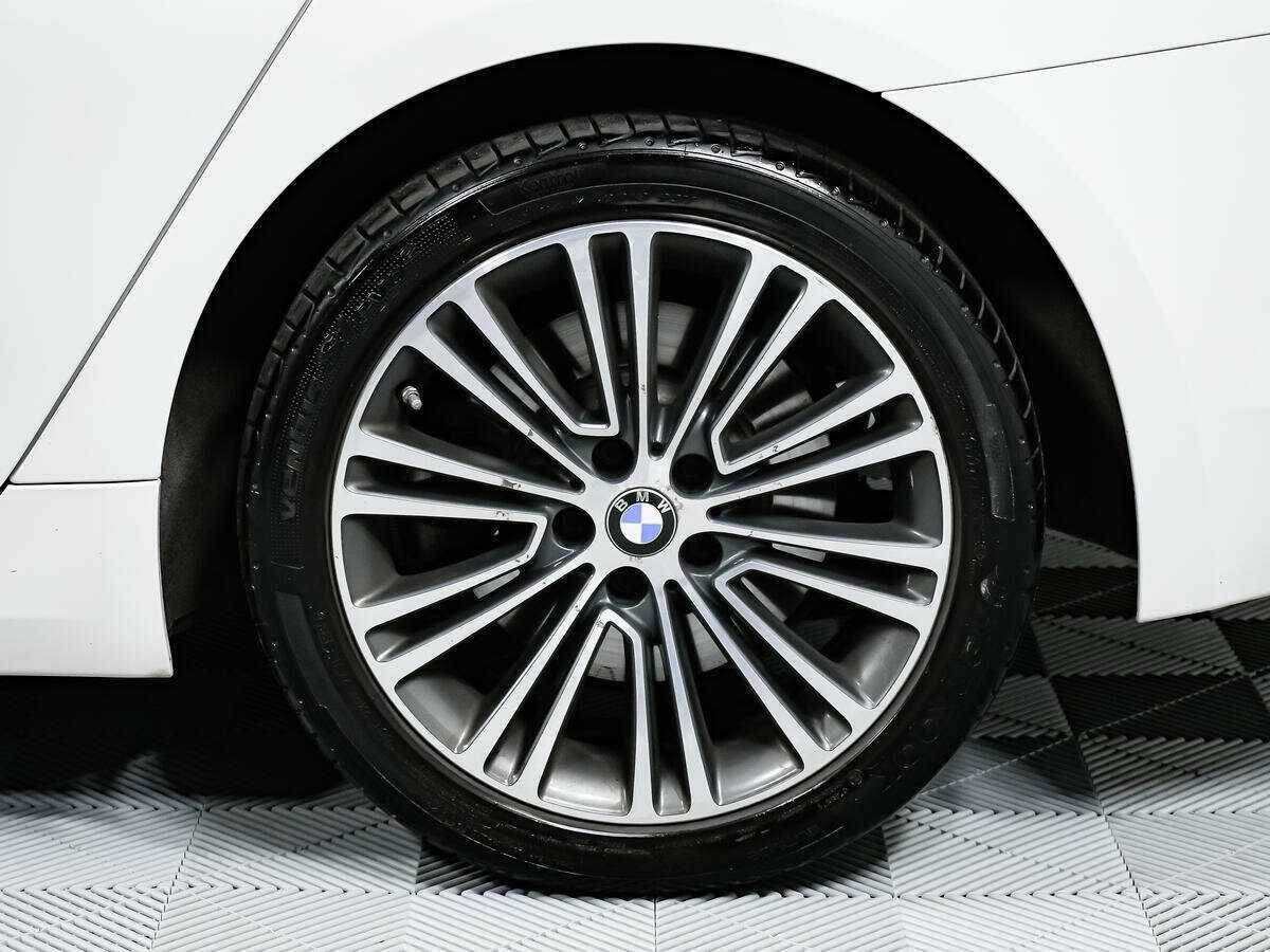 Купить BMW 5 серии 520d, 2018, 86 606 км, фото №13