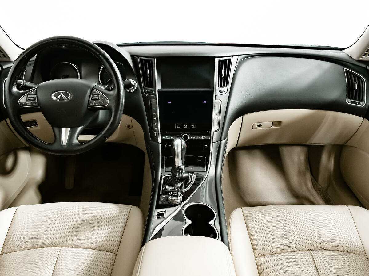 Купить Infiniti Q50, 2015, 130 477 км, фото №10