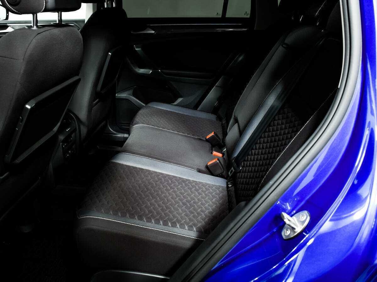 Купить Volkswagen Tiguan, 2018, 127 300 км, фото №12