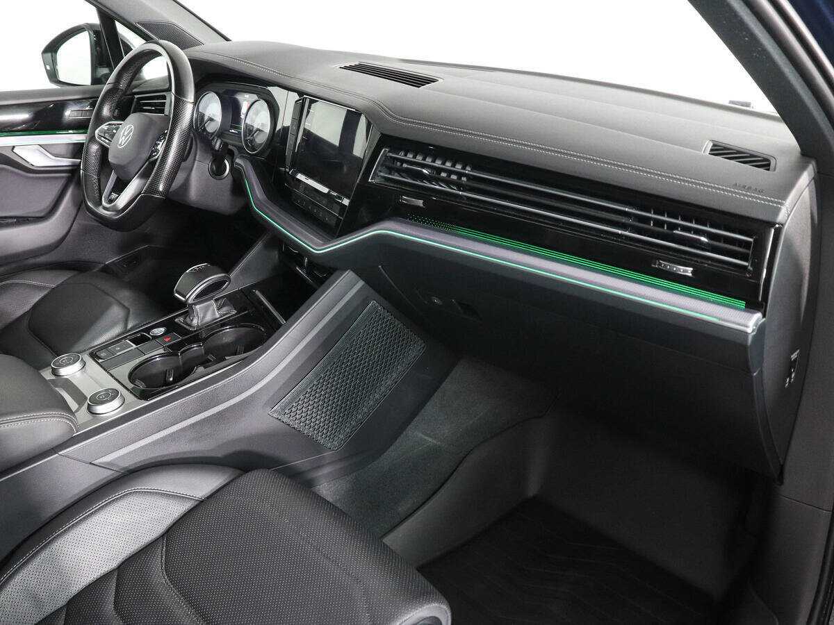 Купить Volkswagen Touareg, 2021, 108 611 км, фото №10