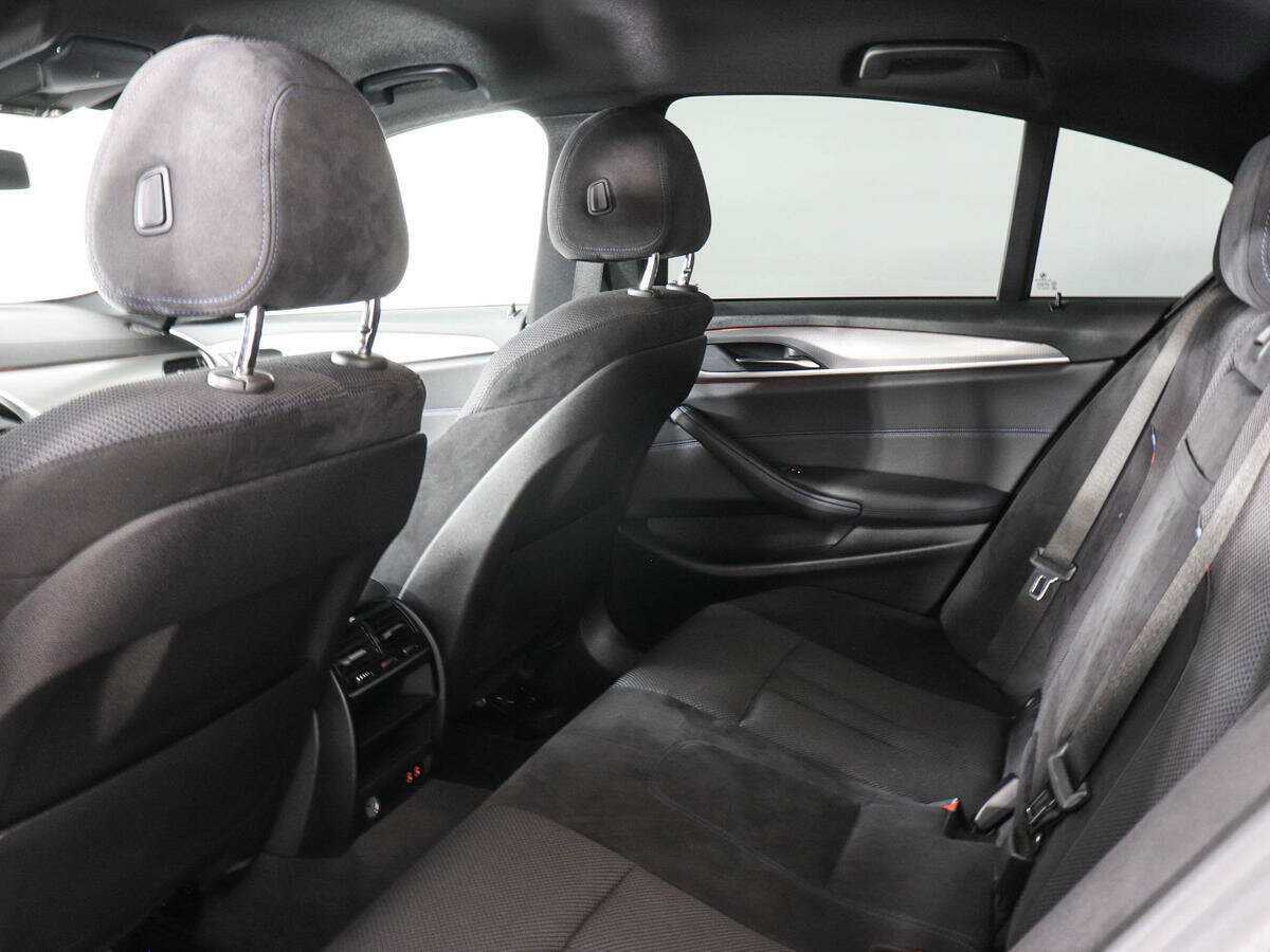 Купить BMW 5 серии 520d xDrive, 2019, 119 559 км, фото №15