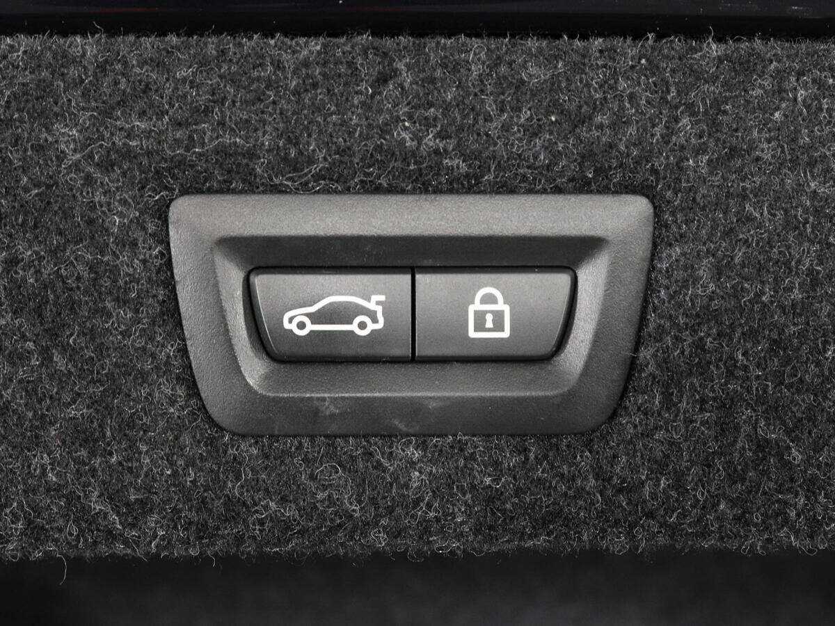 Купить BMW 5 серии 520d xDrive, 2017, 72 683 км, фото №18