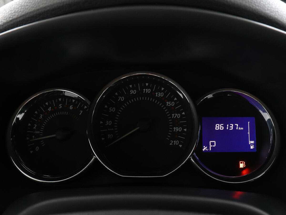 Купить Renault Sandero Stepway, 2016, 85 990 км, фото №11