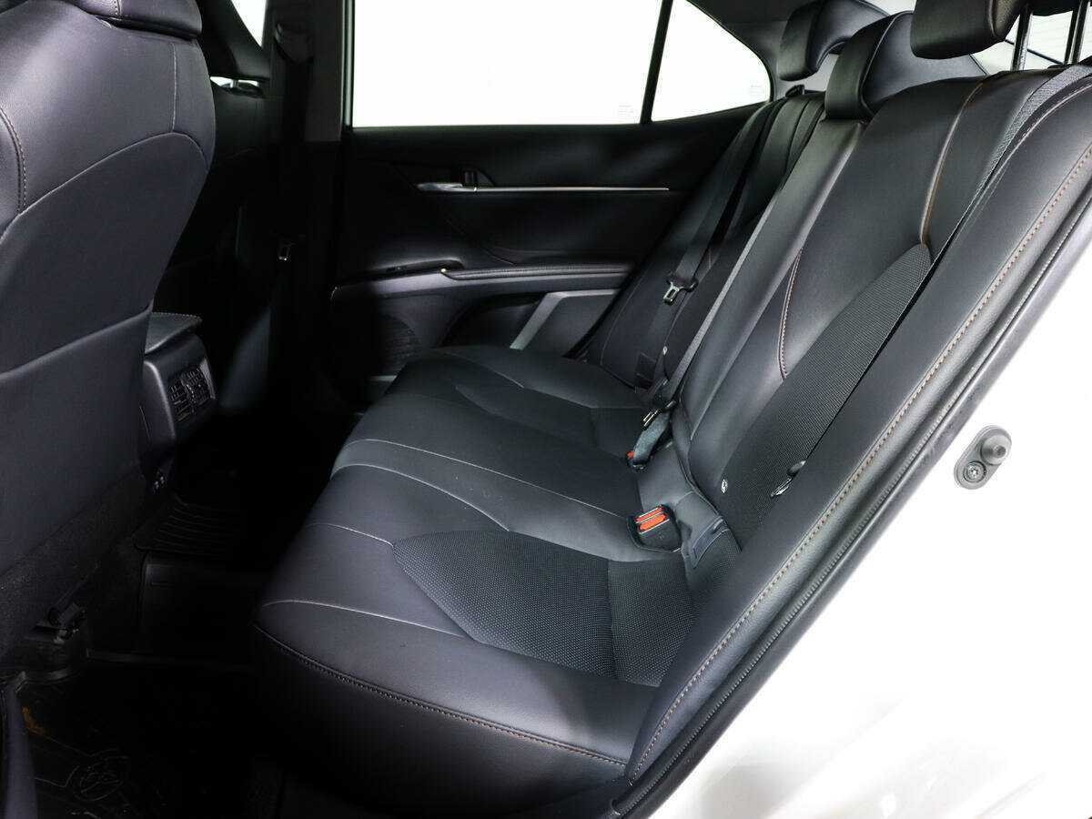 Купить Toyota Camry, 2018, 53 790 км, фото №10