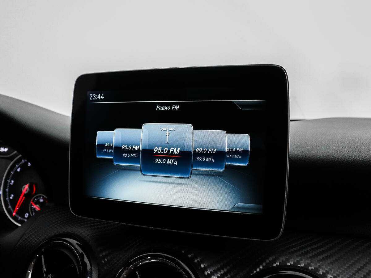 Купить Mercedes-Benz GLA 250, 2017, 49 680 км, фото №14