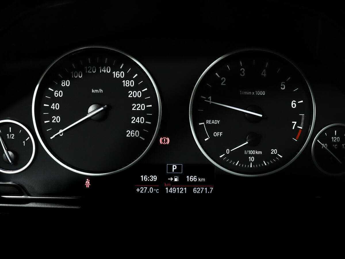 Купить BMW 3 серии 318i, 2016, 149 120 км, фото №13