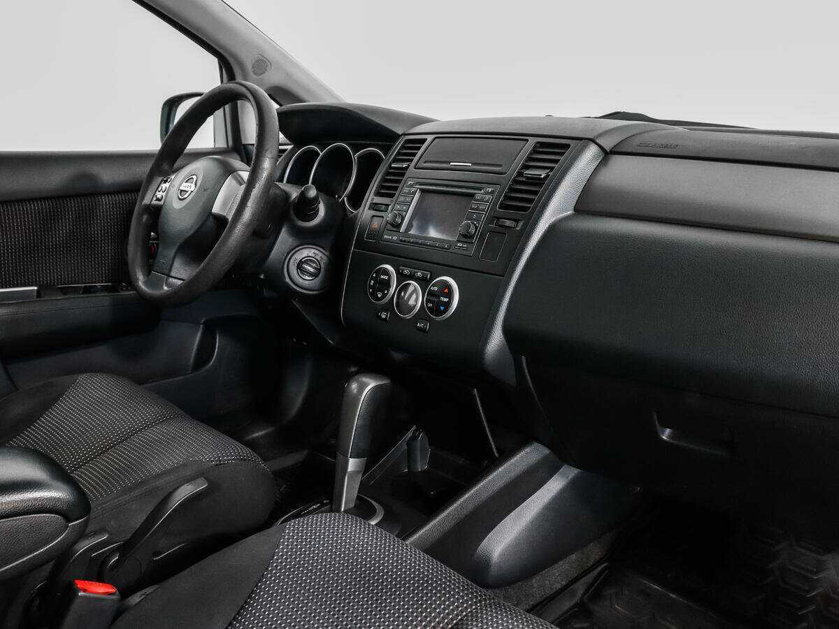 Купить Nissan Tiida, 2010, 274 743 км, фото №10