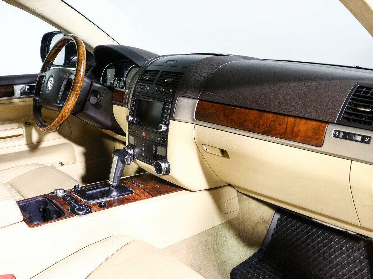 Купить Volkswagen Touareg, 2008, 200 000 км, фото №9