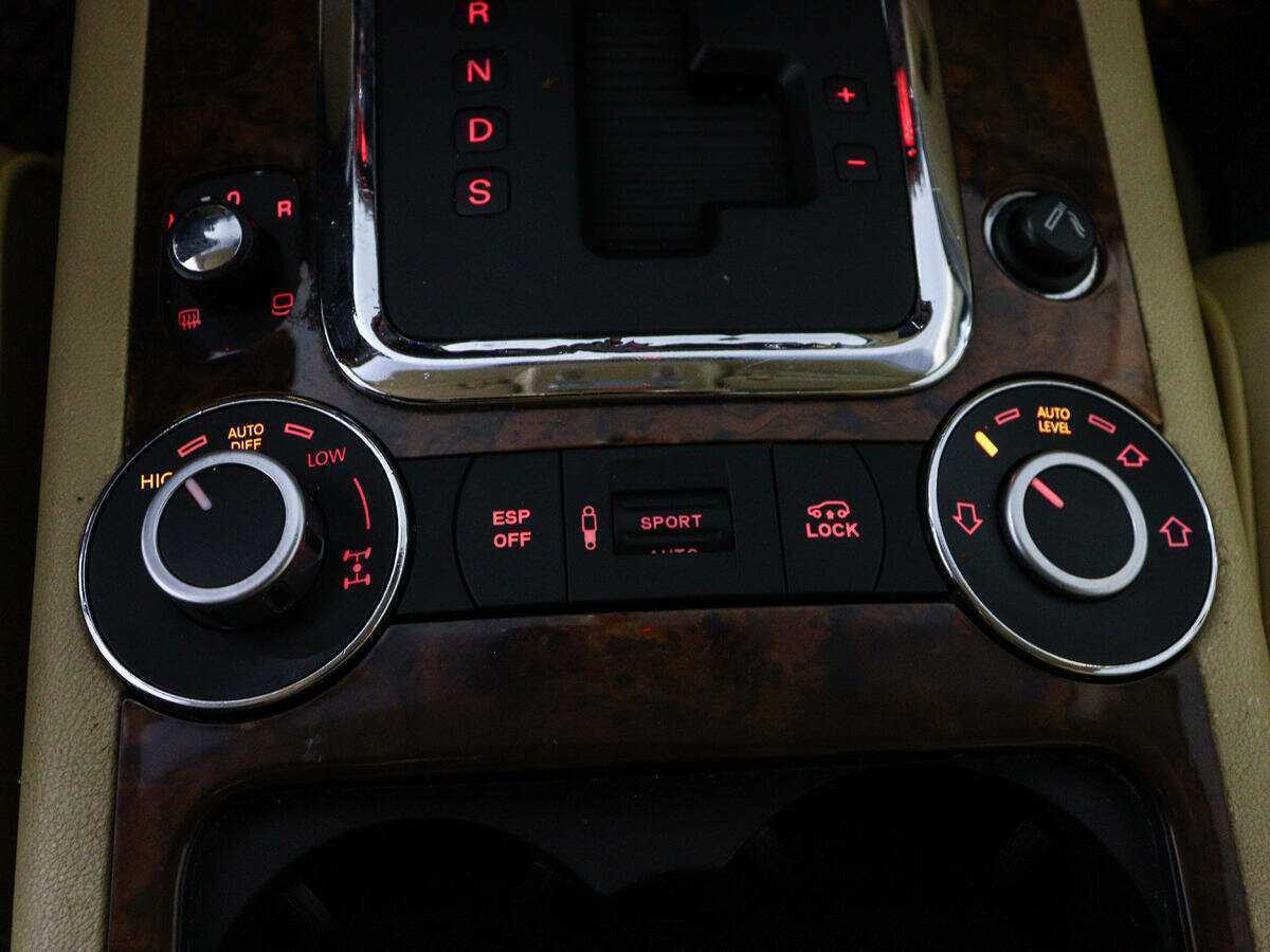 Купить Volkswagen Touareg, 2008, 200 000 км, фото №24