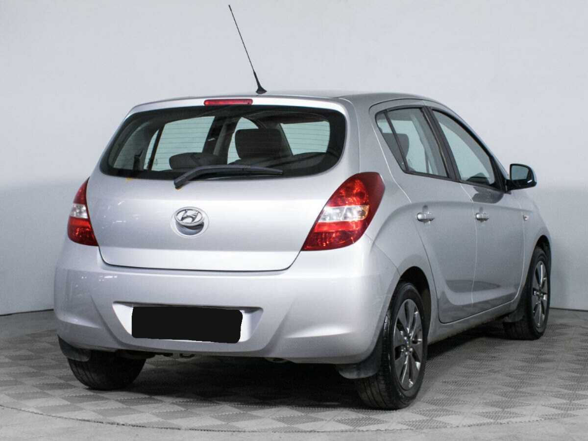 Купить Hyundai i20, 2010, 248 668 км, фото №5