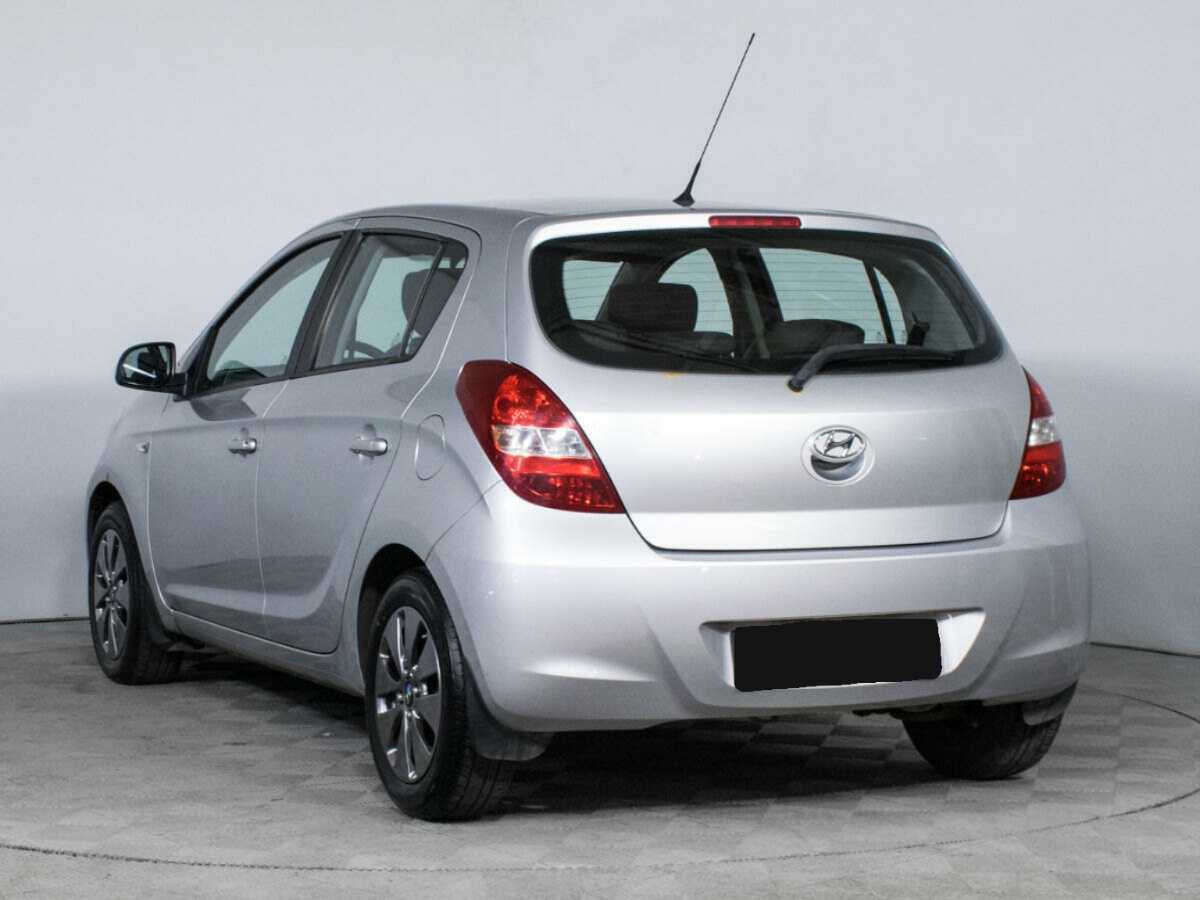Купить Hyundai i20, 2010, 248 668 км, фото №7