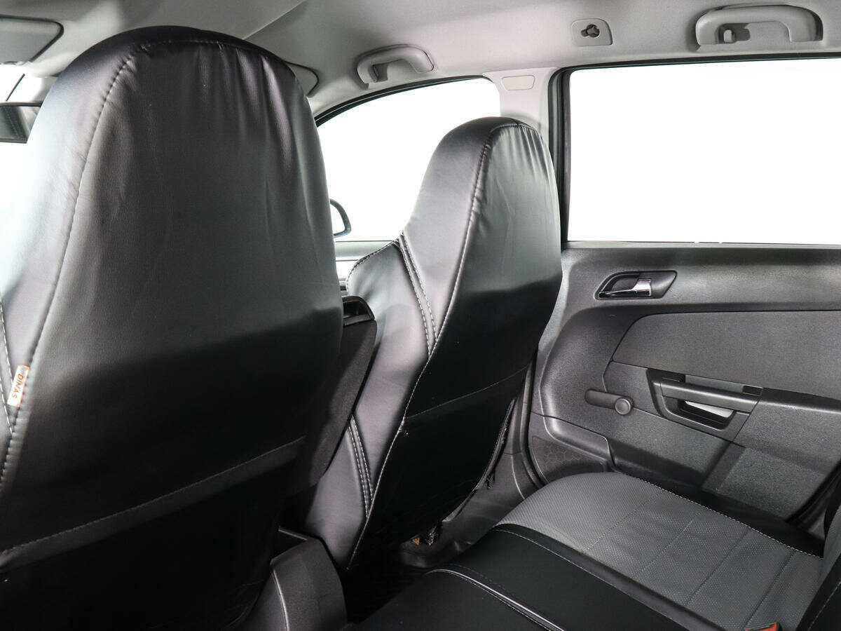 Купить Opel Astra, 2011, 275 950 км, фото №9