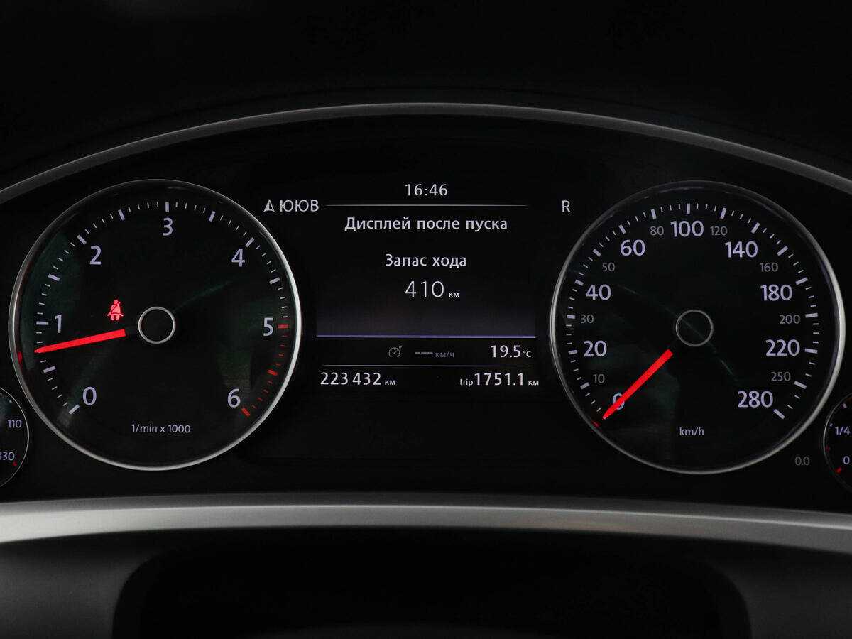 Купить Volkswagen Touareg, 2010, 223 431 км, фото №11