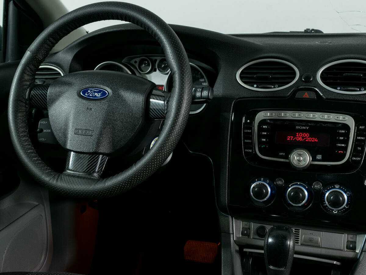 Купить Ford Focus, 2010, 213 299 км, фото №10