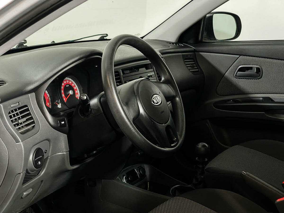 Купить Kia Rio, 2011, 34 645 км, фото №10
