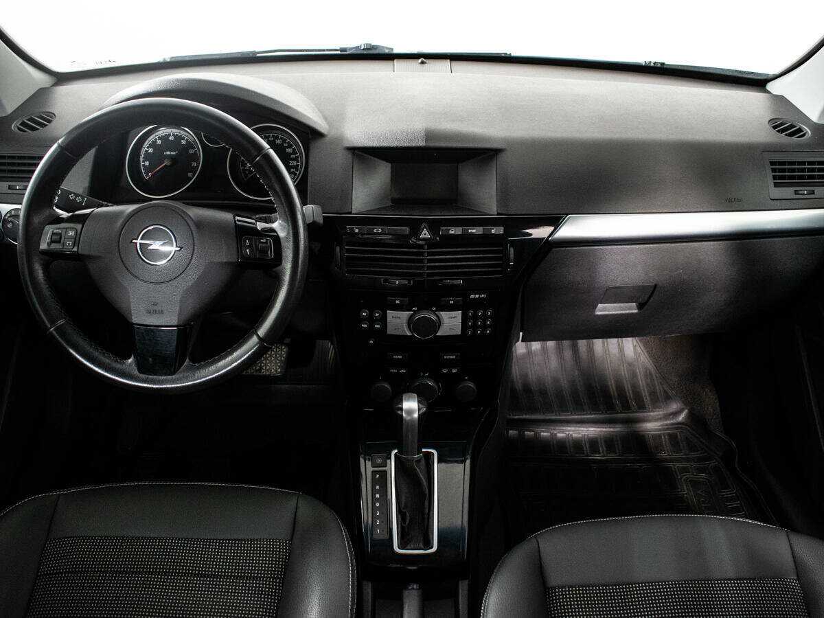 Купить Opel Astra, 2010, 127 186 км, фото №11
