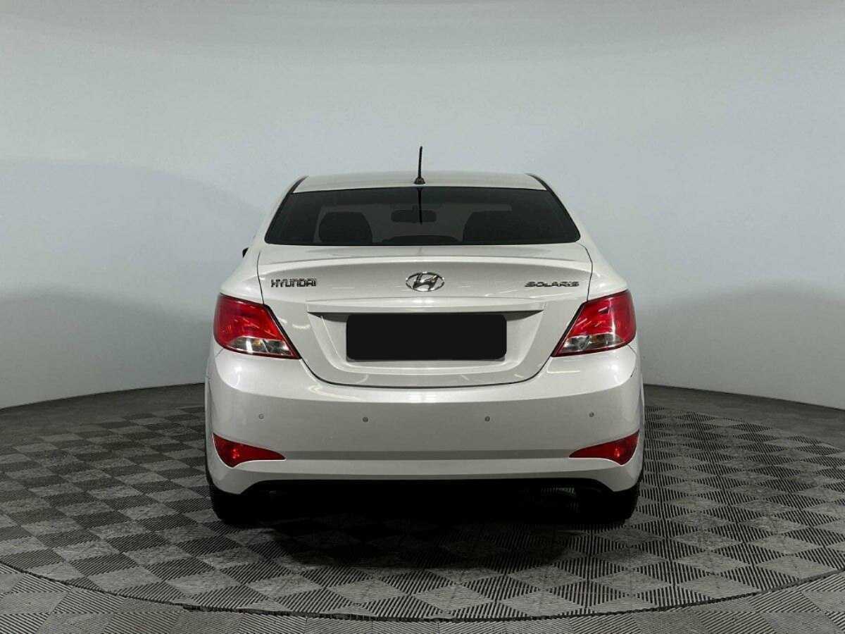 Купить Hyundai Solaris, 2015, 135 450 км, фото №6
