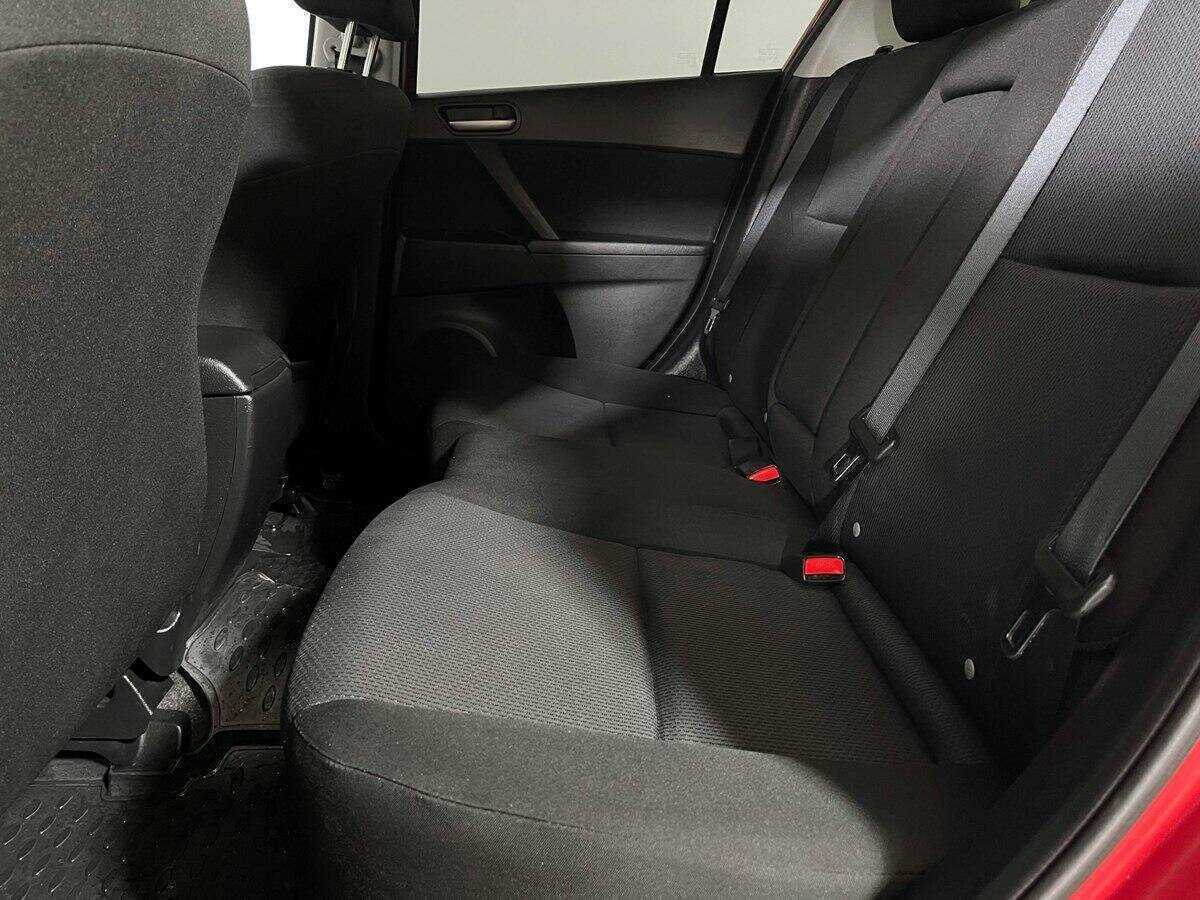 Купить Mazda 3, 2010, 111 984 км, фото №8