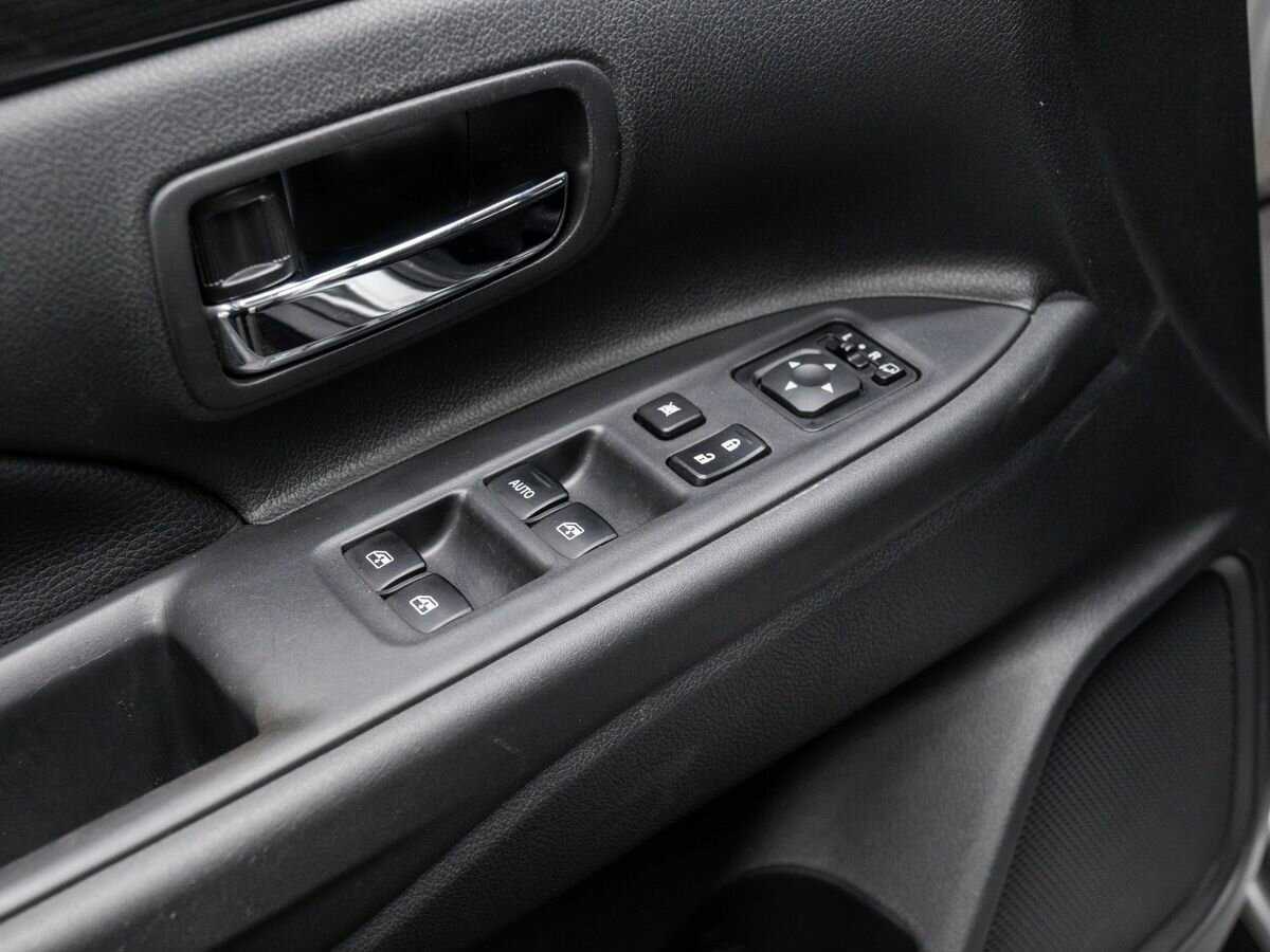 Купить Mitsubishi Outlander, 2018, 70 020 км, фото №16