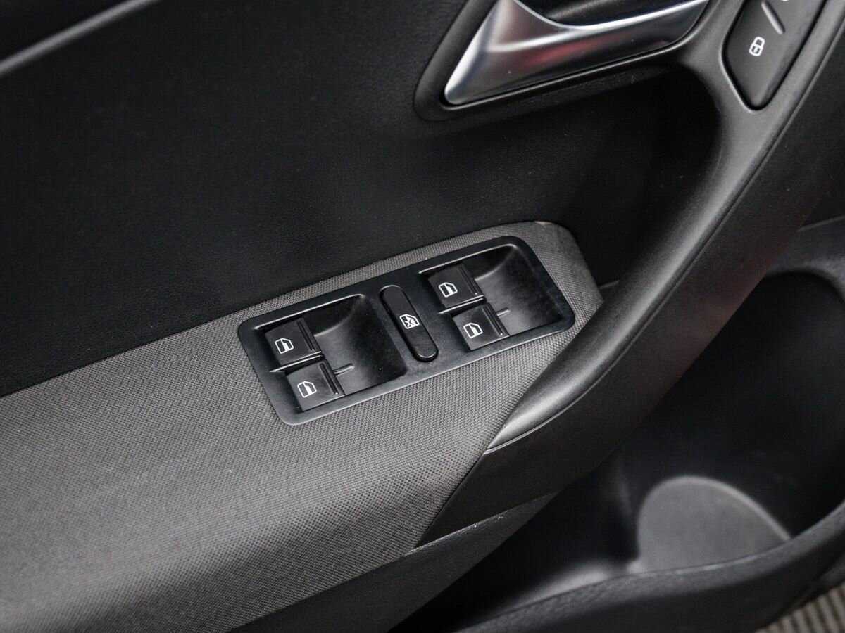 Купить Volkswagen Polo, 2017, 93 000 км, фото №13