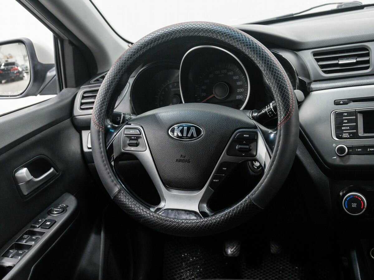 Купить Kia Rio, 2015, 197 000 км, фото №12