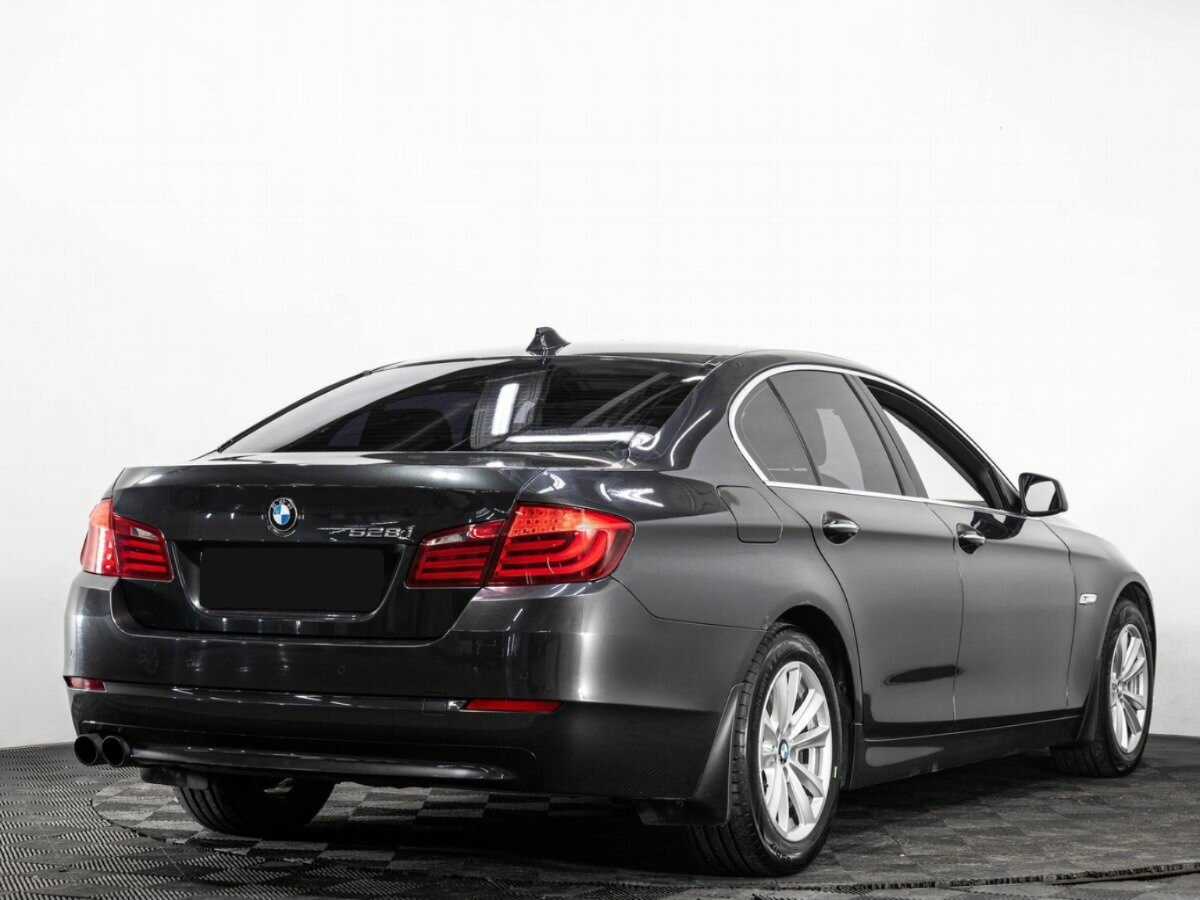 Купить BMW 5 серии 528i, 2011, 130 320 км, фото №4