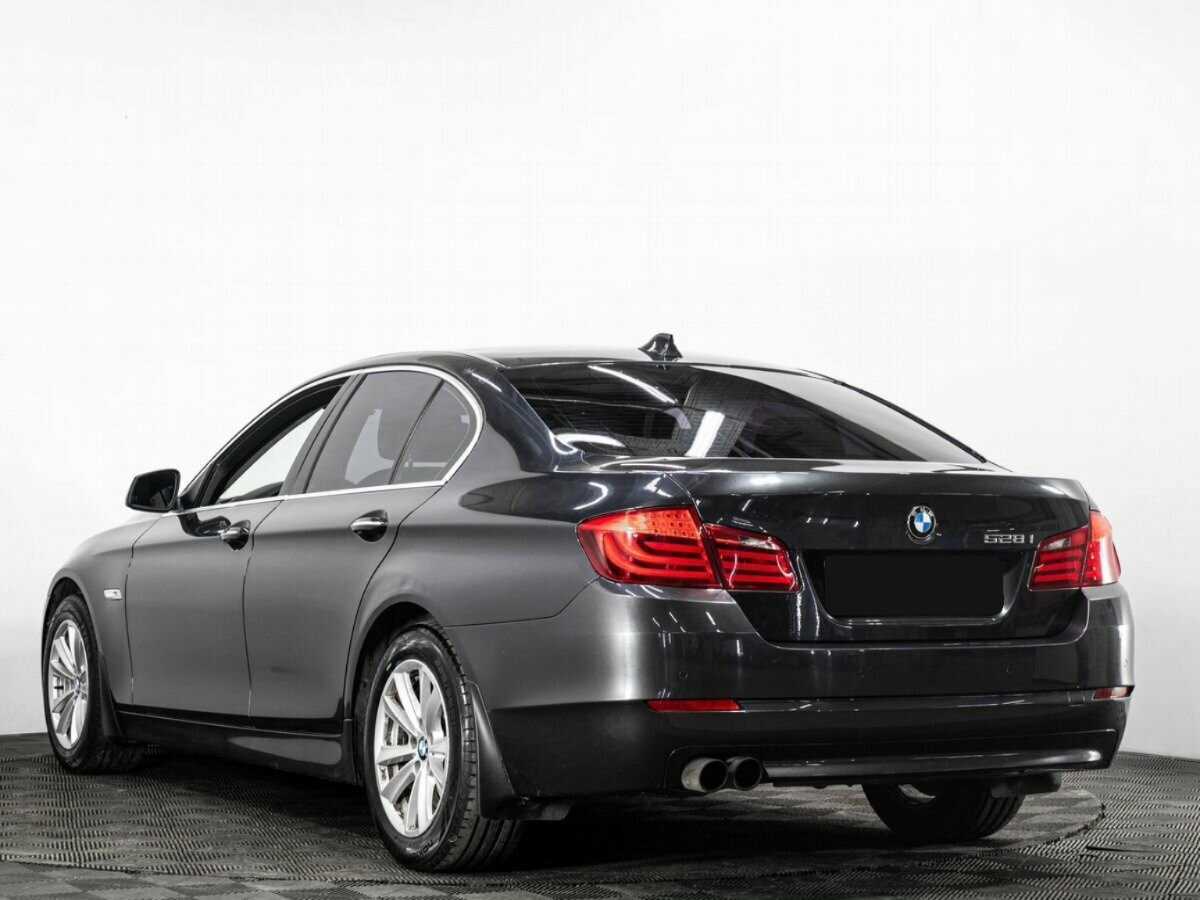 Купить BMW 5 серии 528i, 2011, 130 320 км, фото №6