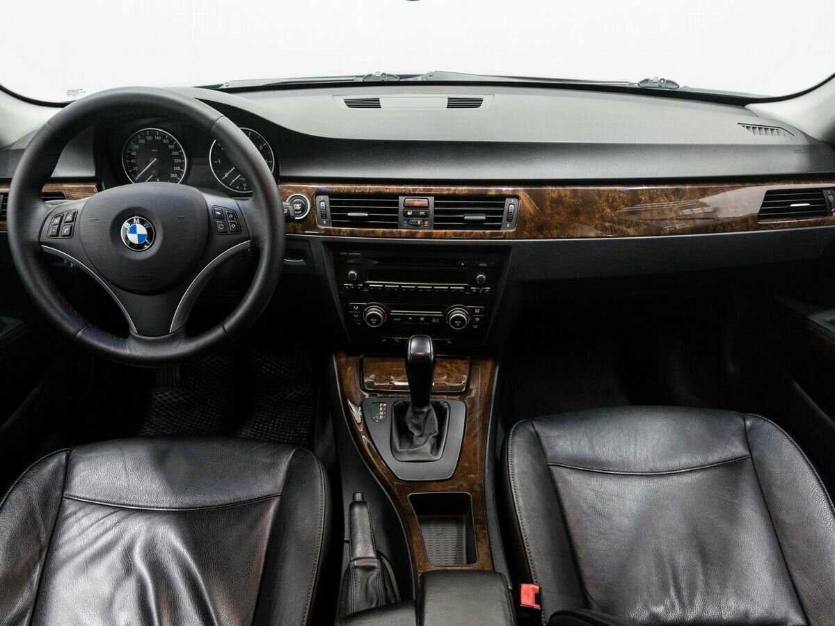 Купить BMW 3 серии 320i, 2009, 260 643 км, фото №11