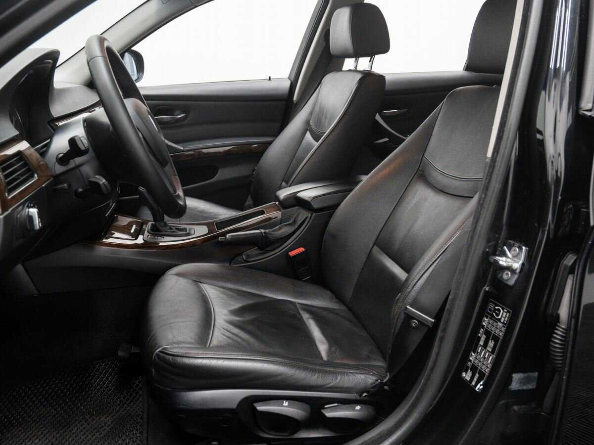 Купить BMW 3 серии 320i, 2009, 260 643 км, фото №15