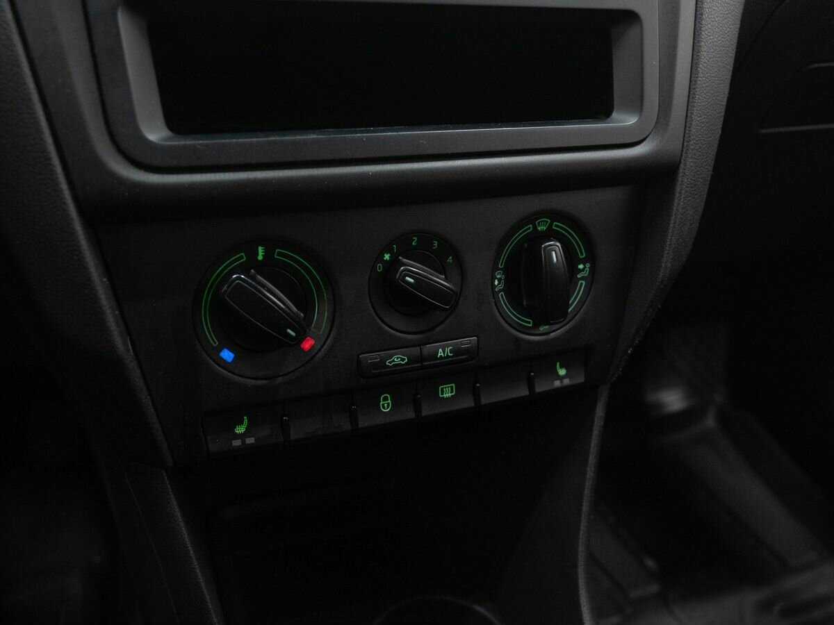 Купить Skoda Rapid, 2014, 217 363 км, фото №16