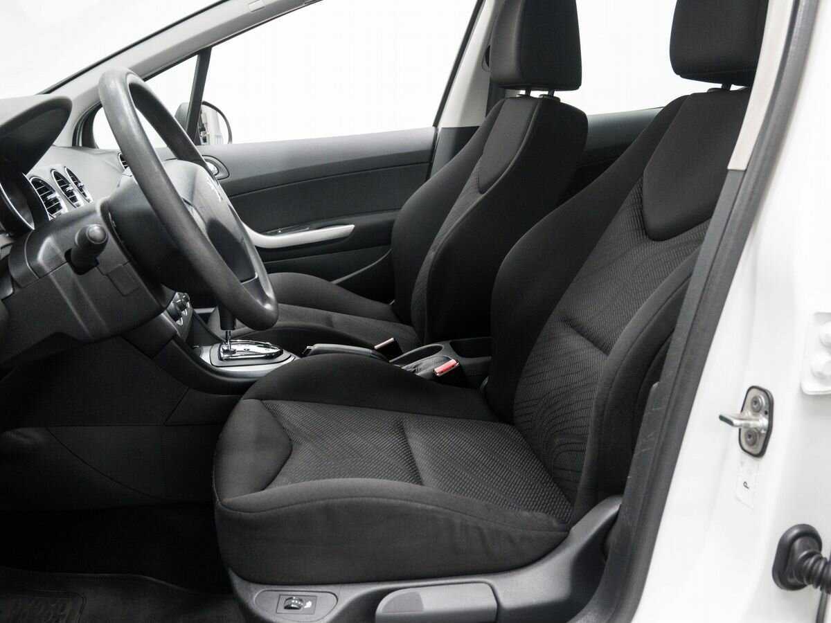 Купить Peugeot 308, 2010, 91 262 км, фото №13