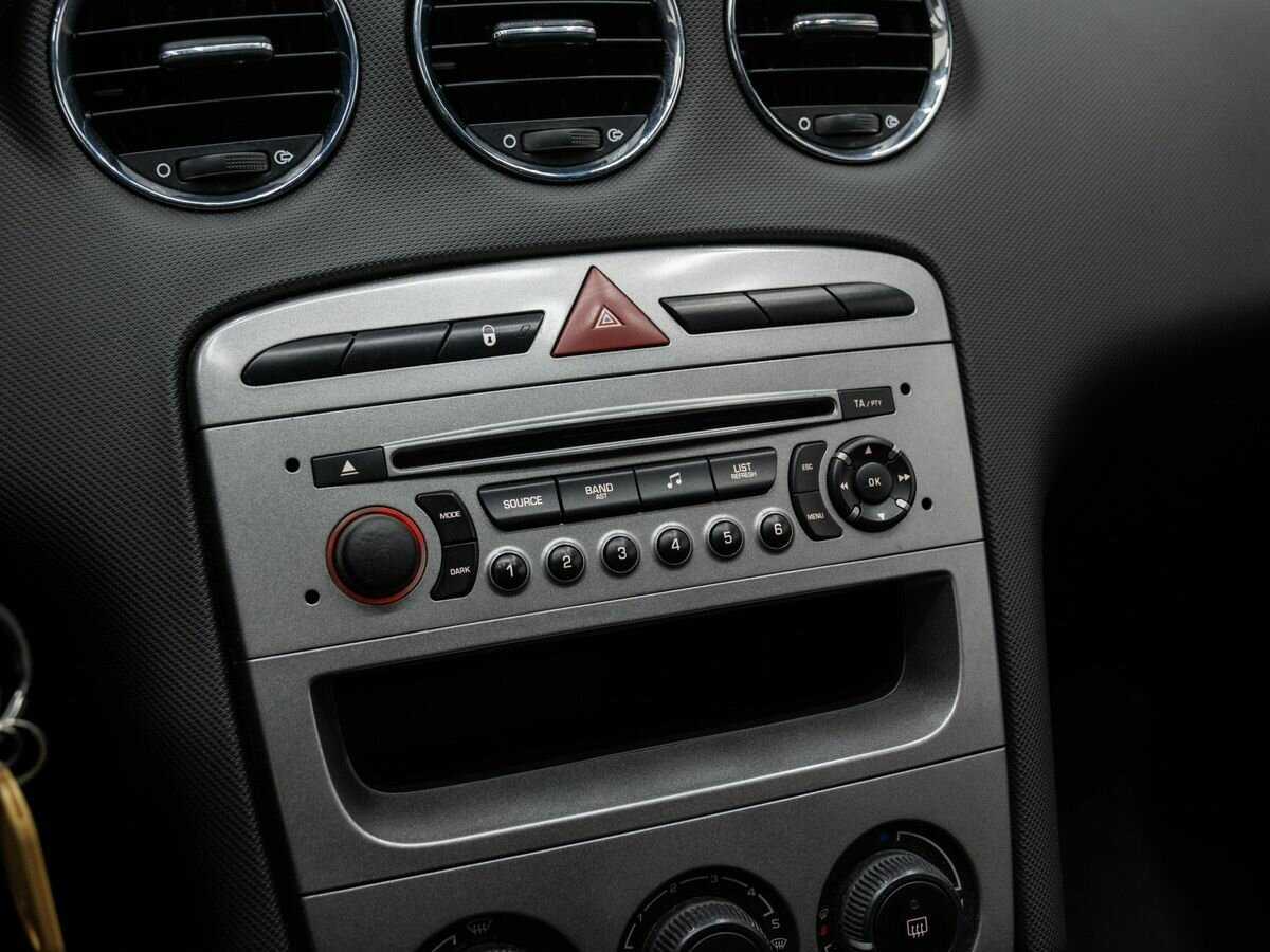 Купить Peugeot 308, 2010, 91 262 км, фото №16