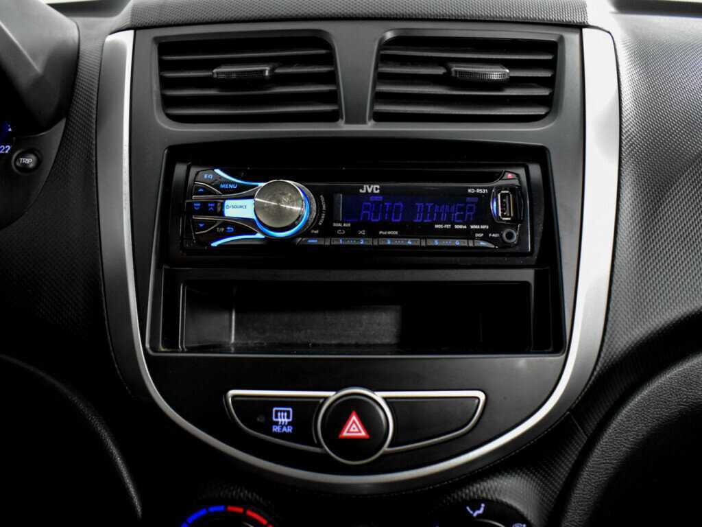 Купить Hyundai Solaris, 2011, 144 082 км, фото №13