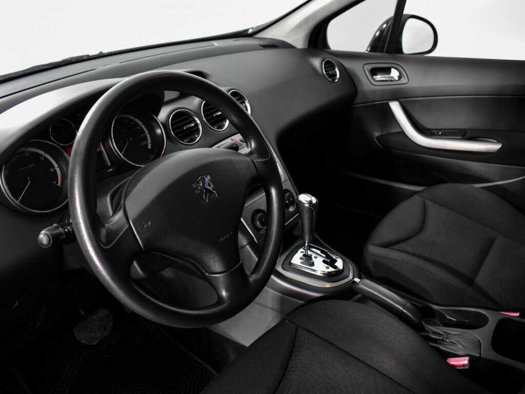 Купить Peugeot 308, 2011, 134 739 км, фото №9