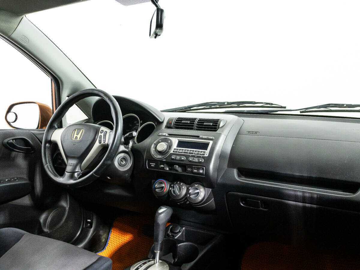 Купить Honda Fit, 2007, 163 996 км, фото №9