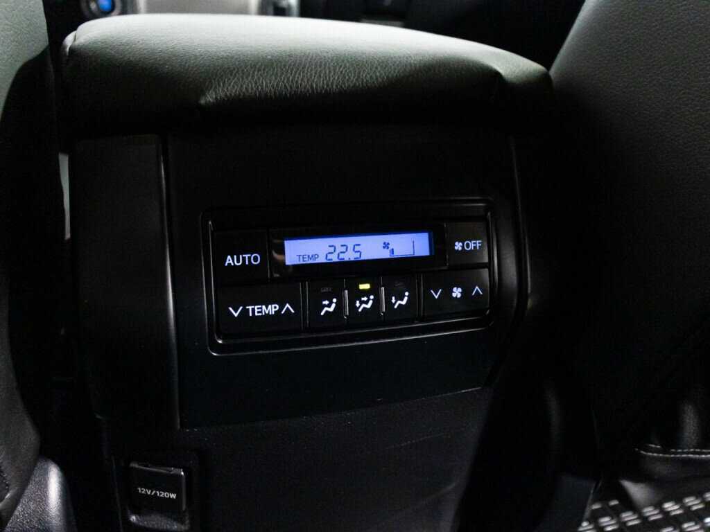 Купить Toyota Land Cruiser Prado, 2019, 24 641 км, фото №20