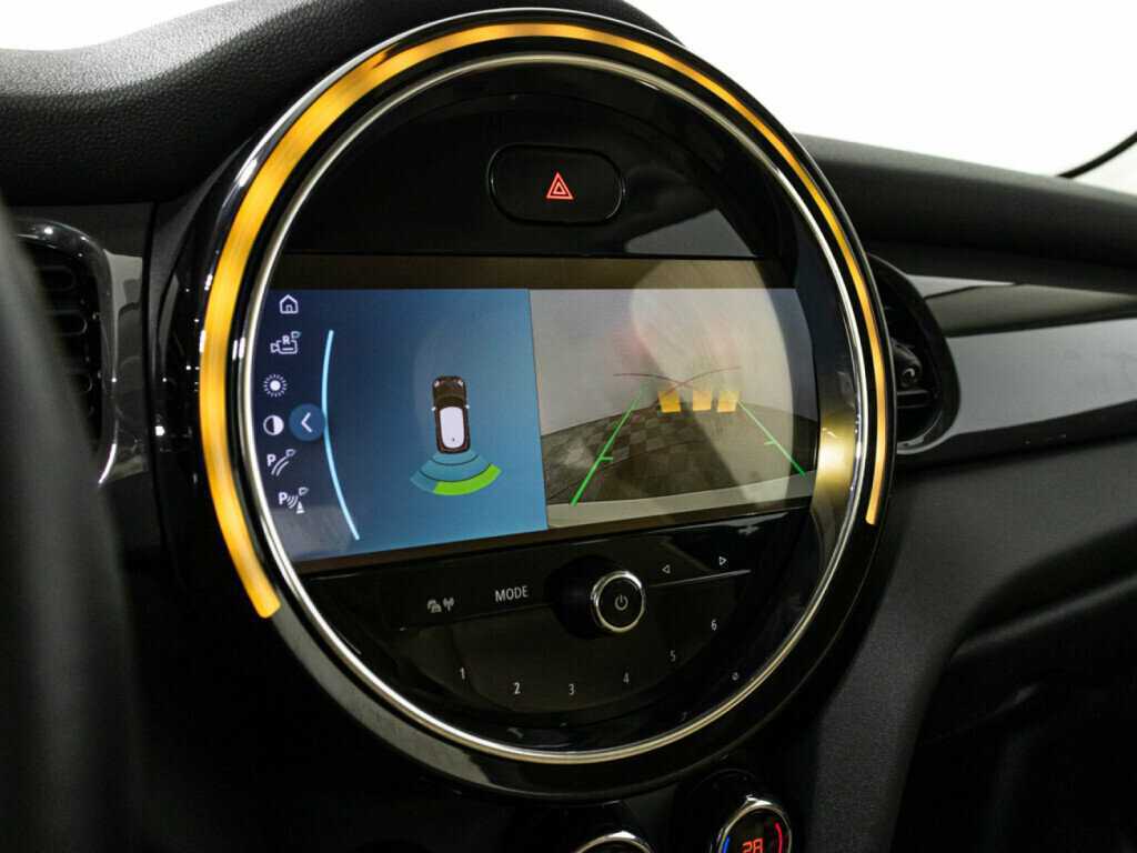 Купить Mini Hatch Cooper, 2021, 50 200 км, фото №14