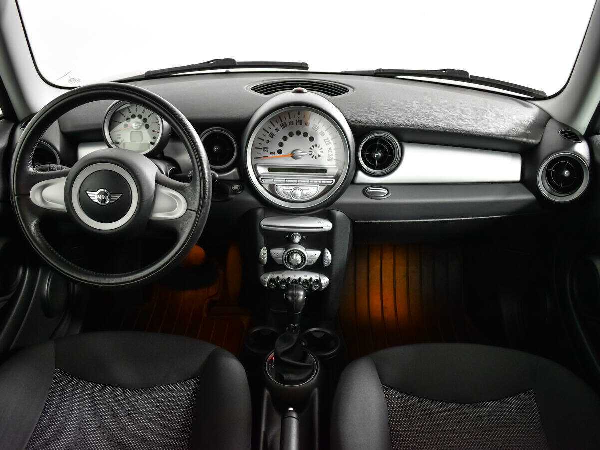 Купить Mini Hatch One, 2009, 57 686 км, фото №12