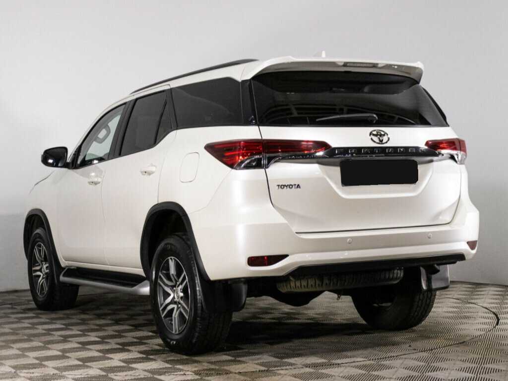 Купить Toyota Fortuner, 2019, 69 233 км, фото №6