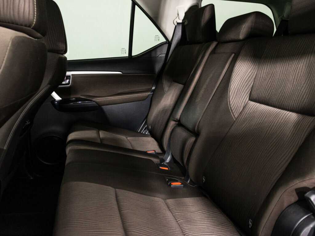 Купить Toyota Fortuner, 2019, 69 233 км, фото №8