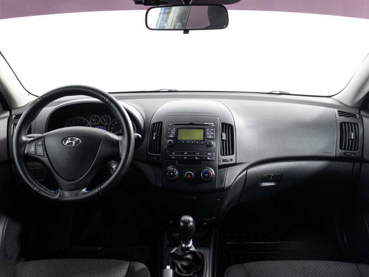 Купить Hyundai i30, 2010, 175 398 км, фото №13