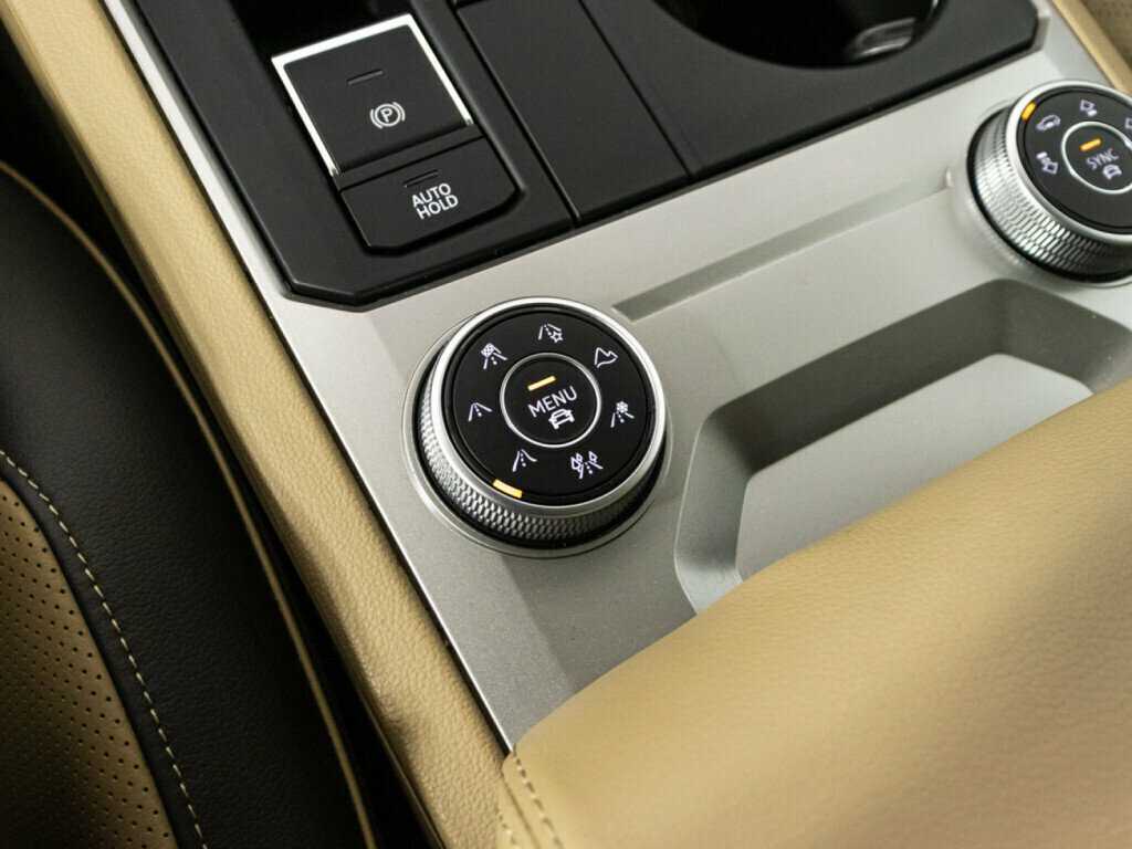 Купить Volkswagen Touareg, 2020, 92 975 км, фото №20