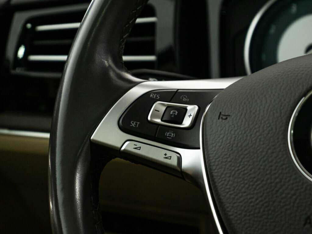 Купить Volkswagen Touareg, 2020, 92 975 км, фото №27