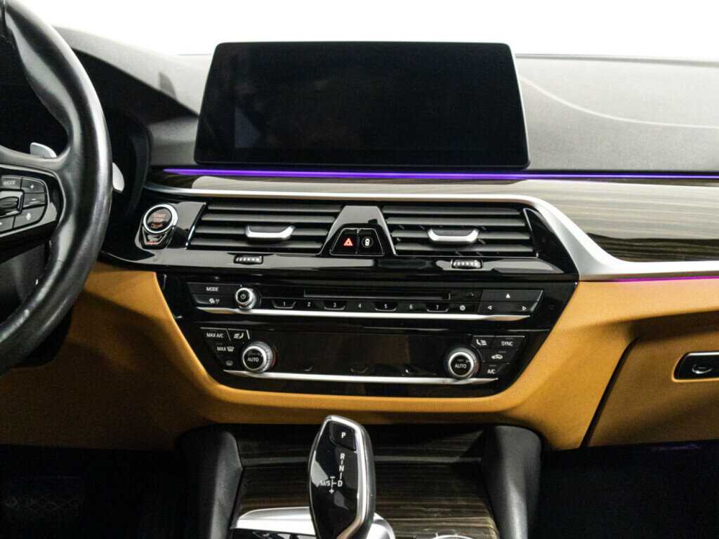 Купить BMW 5 серии 540i, 2019, 116 287 км, фото №14