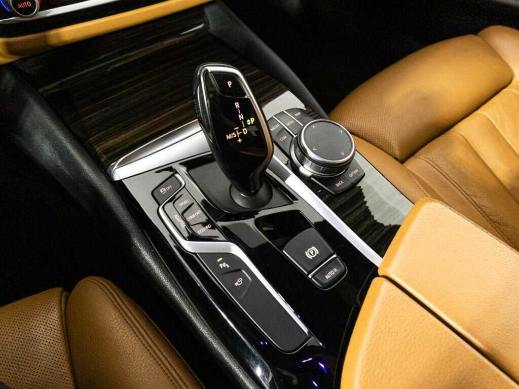 Купить BMW 5 серии 540i, 2019, 116 287 км, фото №19