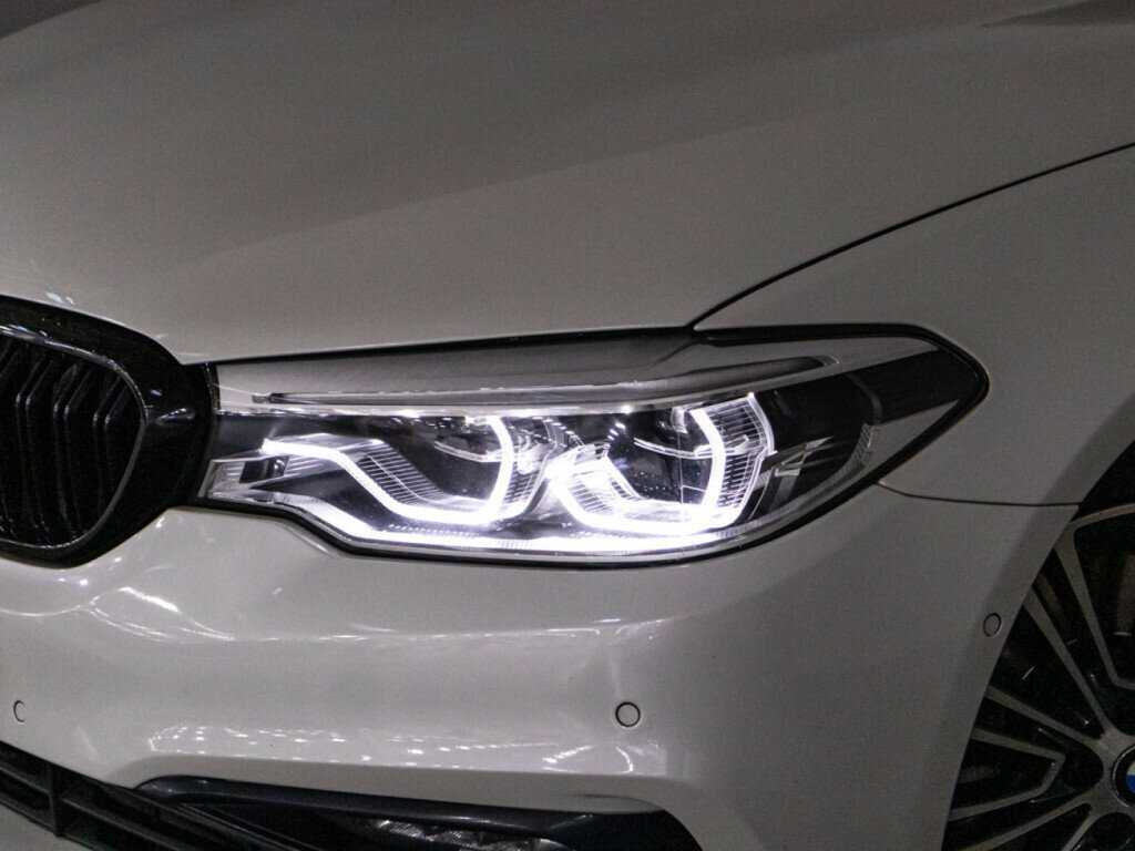 Купить BMW 5 серии 540i, 2019, 116 287 км, фото №37