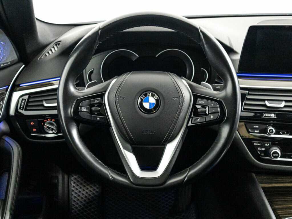Купить BMW 5 серии 530i, 2019, 64 495 км, фото №25