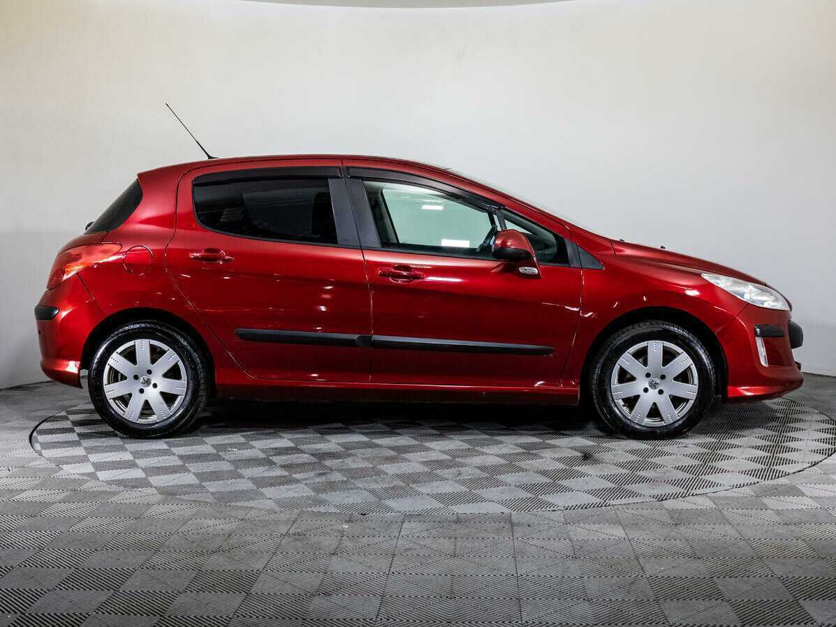 Купить Peugeot 308, 2010, 143 505 км, фото №4