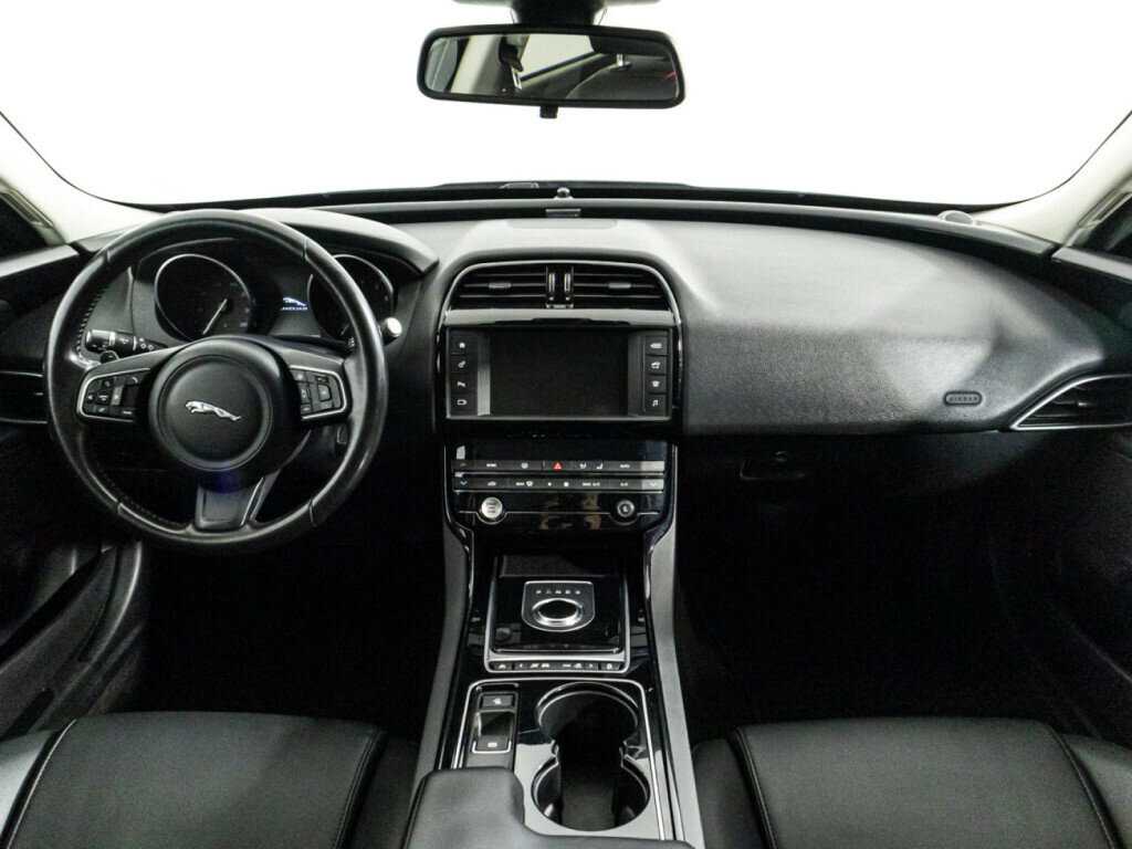 Купить Jaguar XE, 2017, 90 423 км, фото №13