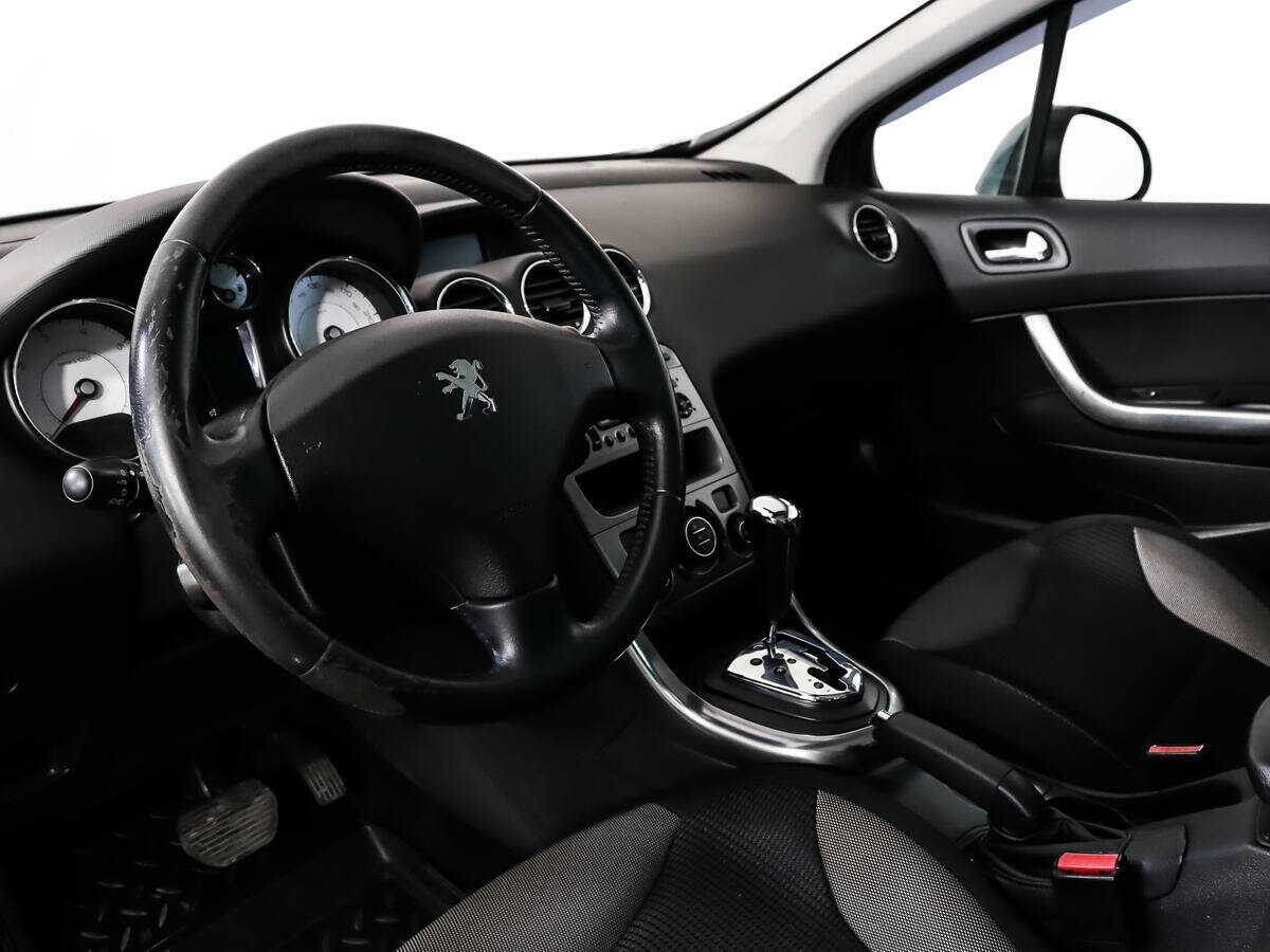 Купить Peugeot 308, 2010, 111 140 км, фото №9